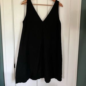 Everlane LBD shift. Size 8.